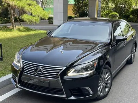 Lexus LS 2014