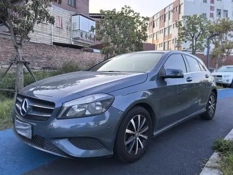 Mercedes-Benz A-Class 2013 — фото 1