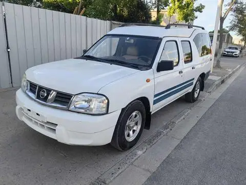 Nissan D22 2013