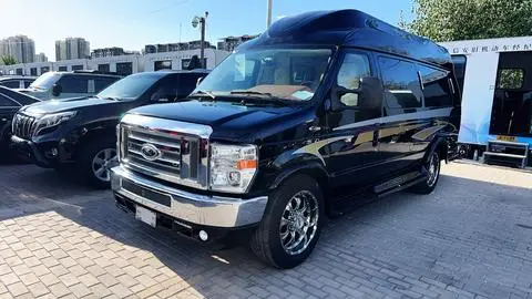 Ford E350 2011