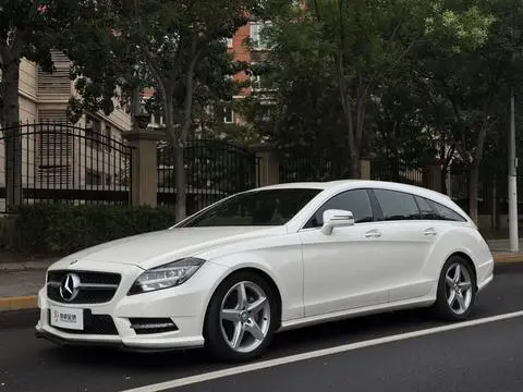 Mercedes-Benz CLS 2013 — фото 1