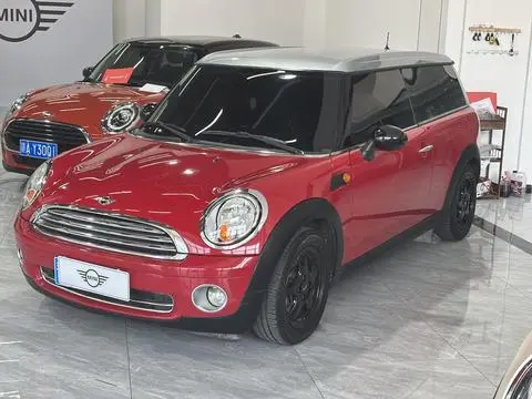 MINI CLUBMAN 2010