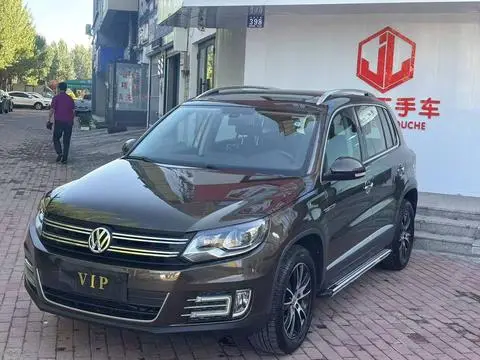 Volkswagen Tiguan 2015