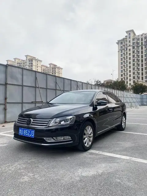 Volkswagen Magotan 2012
