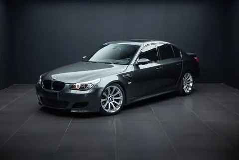 BMW M5 2006