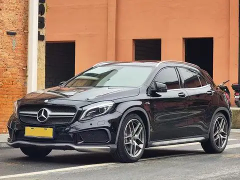 Mercedes-Benz GLA AMG 2015