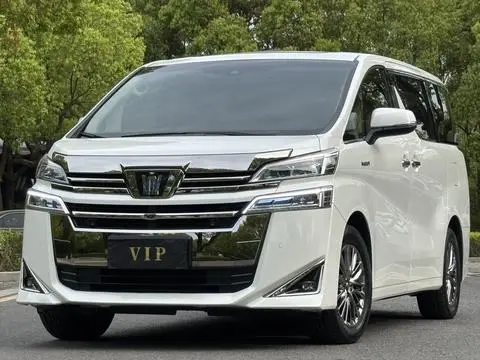 Toyota Alphard 2023 — фото 1