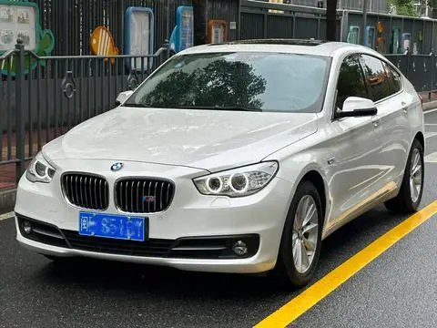 BMW 5 Series GT 2014 — фото 1