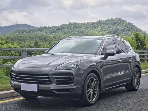 Porsche Cayenne 2022