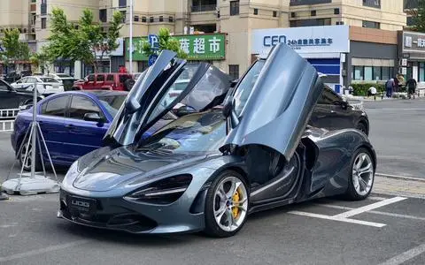 McLaren 720S 2019