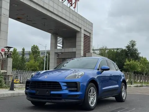 Porsche Macan 2018 — фото 1