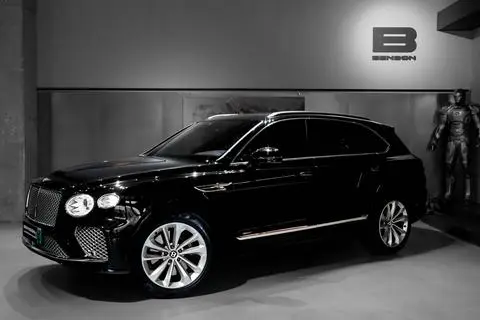 Bentley 添越PHEV 2021