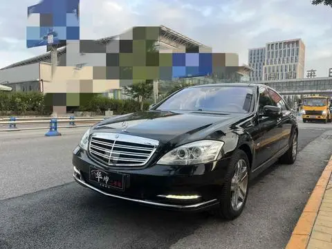 Mercedes-Benz S-Class 2010