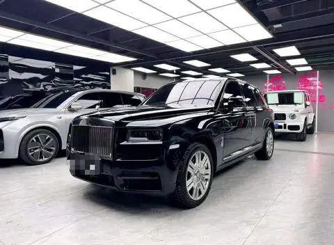 Rolls Royce Cullinan 2018