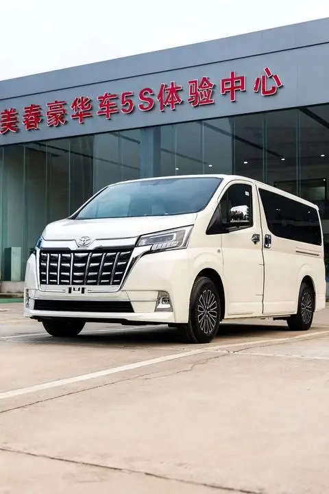 Toyota Hiace 2025