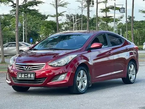 Hyundai Elantra Langdong 2012