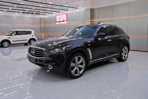 Infiniti QX70 2013