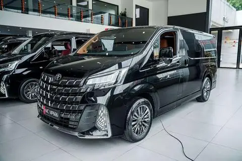 Toyota Hiace 2025