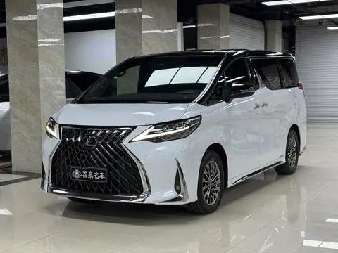 Lexus LM 2020