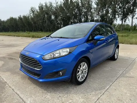 Ford 嘉年华 2013