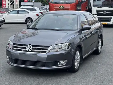 Volkswagen Lavida 2013