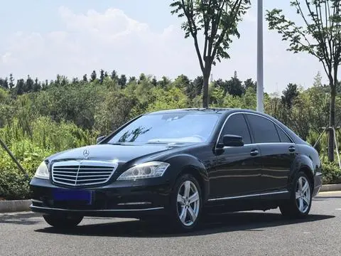 Mercedes-Benz S-Class 2010