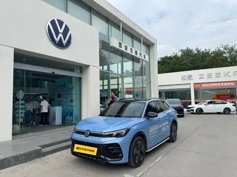 Volkswagen Tiguan L 2024