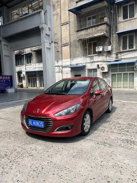 Peugeot 308 2012