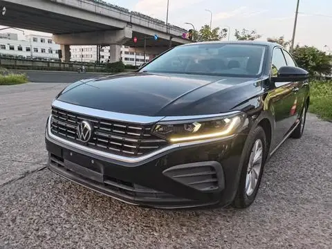 Volkswagen Passat 2022