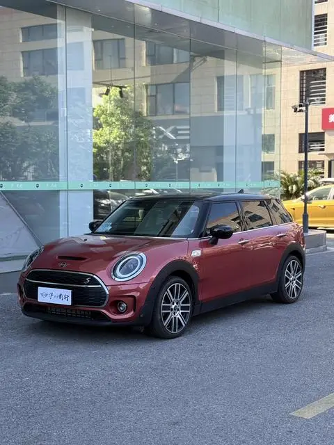 MINI CLUBMAN 2022 — фото 1
