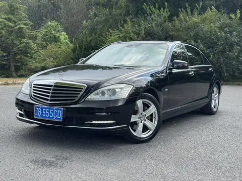 Mercedes-Benz S-Class 2012