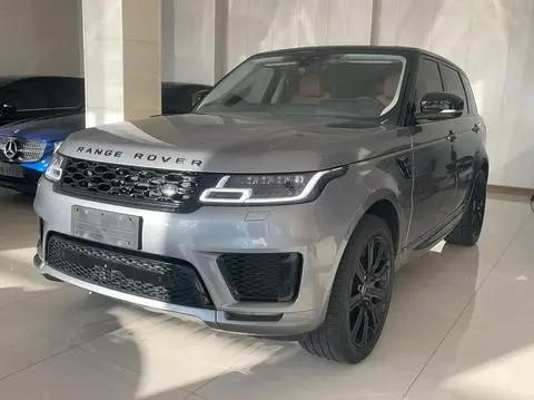 Land Rover 揽胜运动 2022 — фото 1