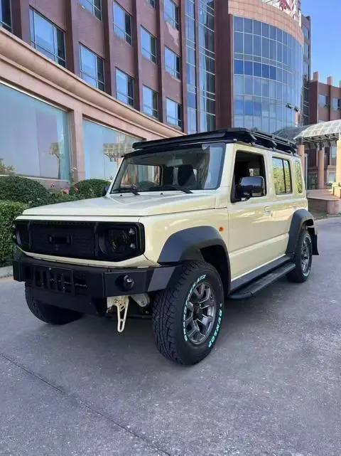 Suzuki 吉姆尼 2025