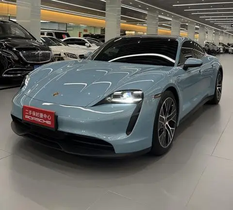 Porsche Taycan 2022