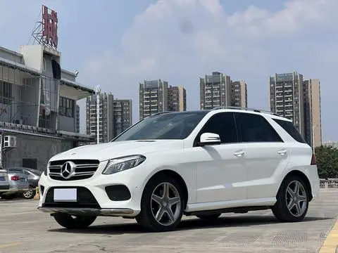 Mercedes-Benz GLE 2015