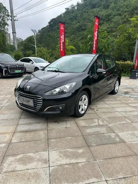 Peugeot 308 2014