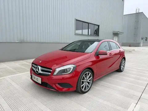 Mercedes-Benz A-Class 2015