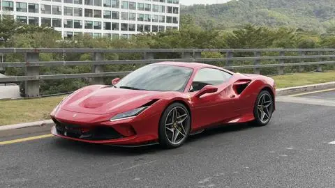 Ferrari F8 2019