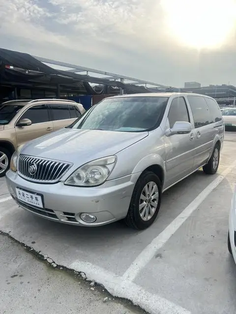 Buick GL8 2011