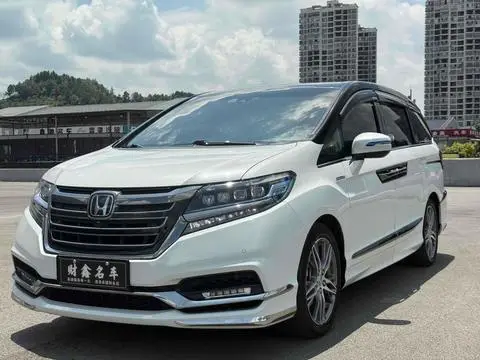 Honda 艾力绅 2019 — фото 1