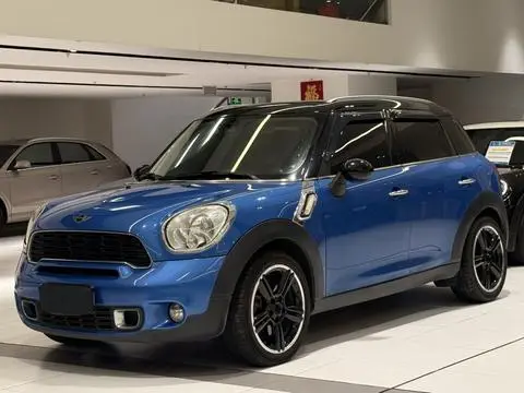 MINI COUNTRYMAN 2012