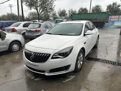 Buick Regal 2015 — фото 1