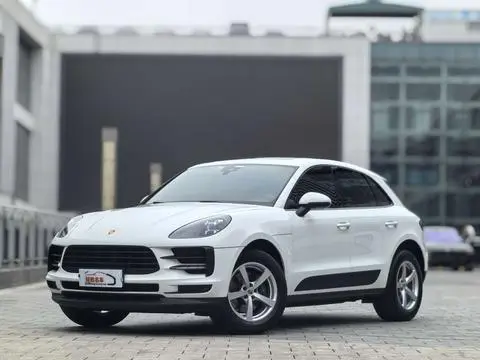 Porsche Macan 2018 — фото 1
