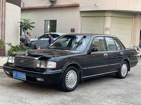 Toyota Crown 1994 — фото 1