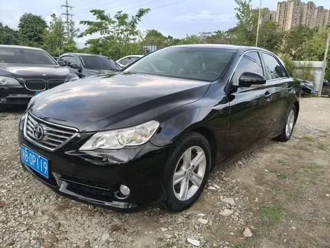 Toyota Reiz 2010