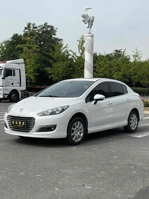 Peugeot 308 2014