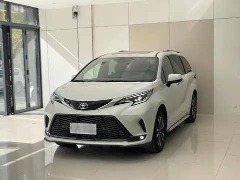 Toyota Granvia 2024