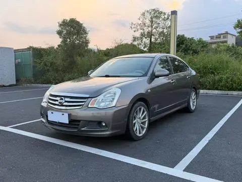 Nissan 轩逸 2012
