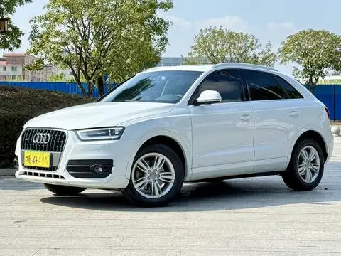 Audi Q3 2015