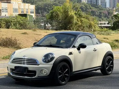 MINI COUPE 2012